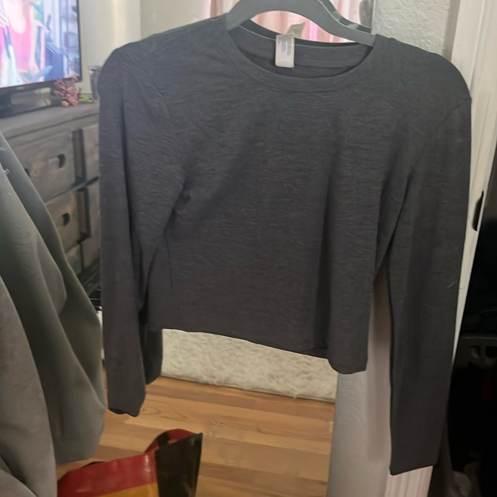 Grey long sleeve comfy top never worn